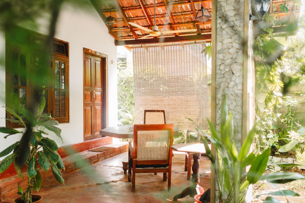 Sunny Family Unawatuna Exterior foto