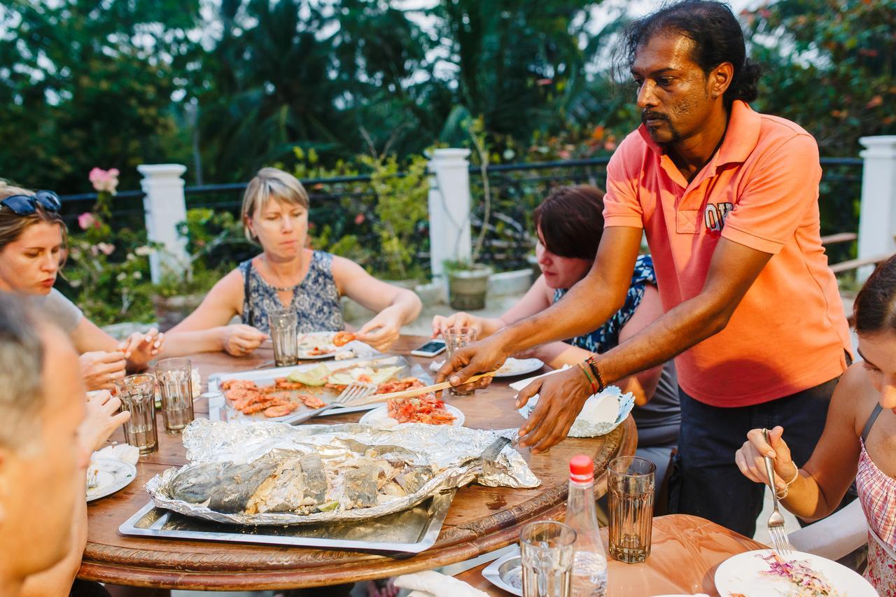 Sunny Family Unawatuna Exterior foto