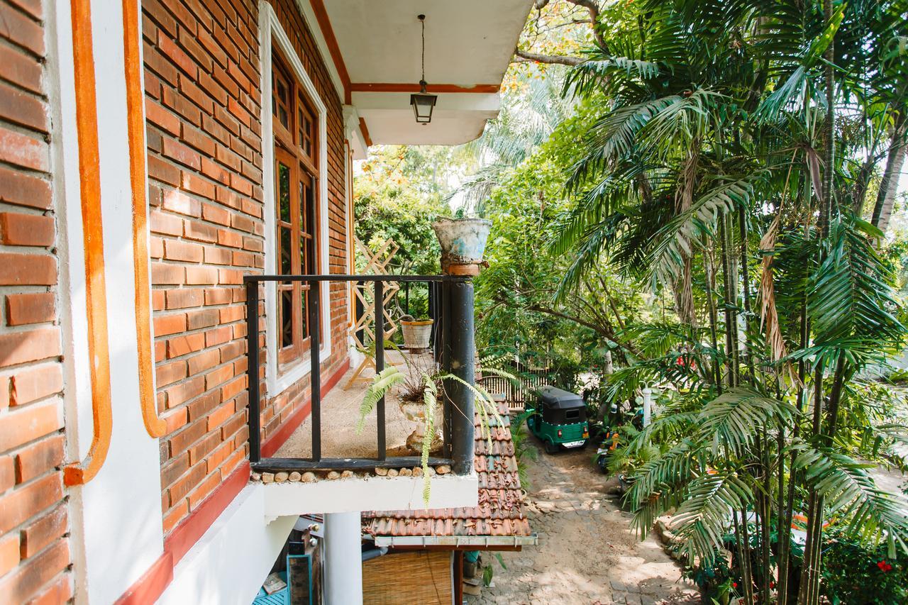 Sunny Family Unawatuna Exterior foto